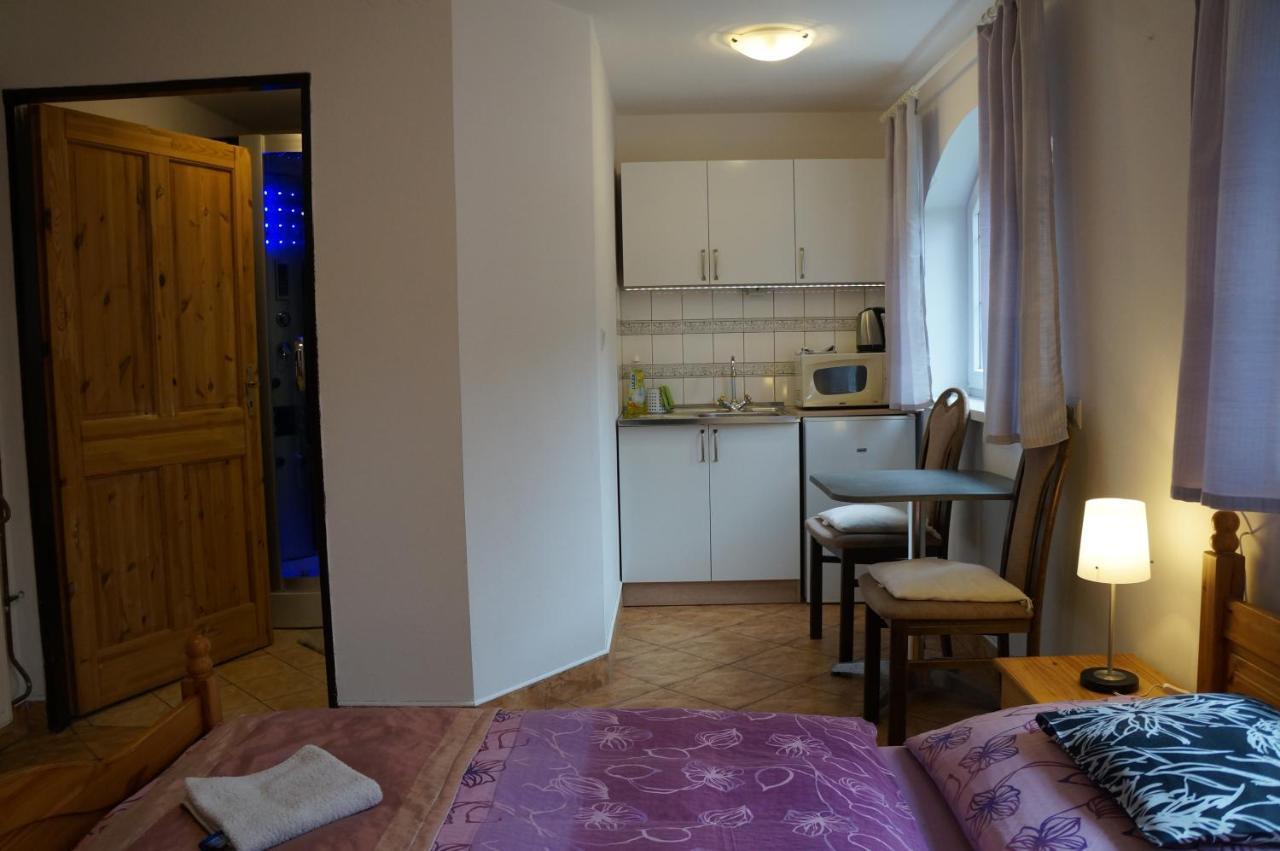 Apartamento Penzion Kutil Trojanovice Frenštát pod Radhoštěm Exterior foto